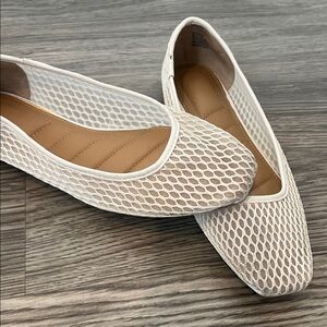 Elegant White Mesh Women's Flats